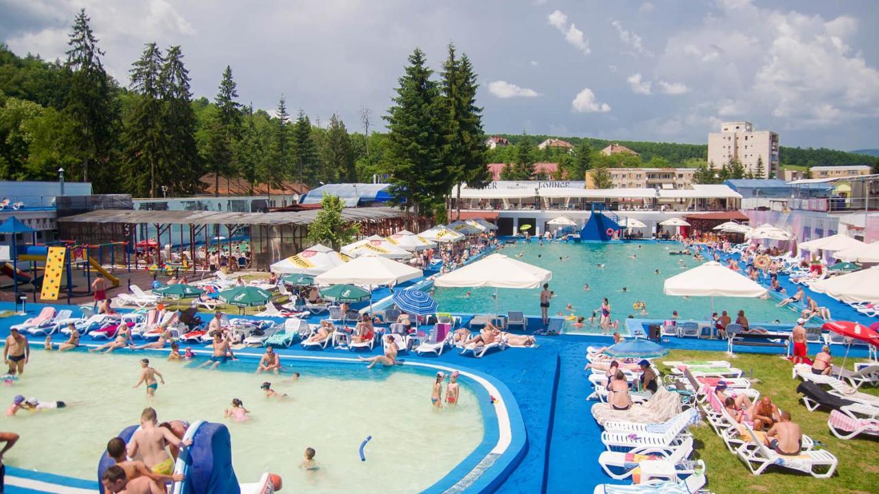 Apartament Iulia Geoagiu Băi エクステリア 写真